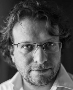 Peter Pomerantsev 2015